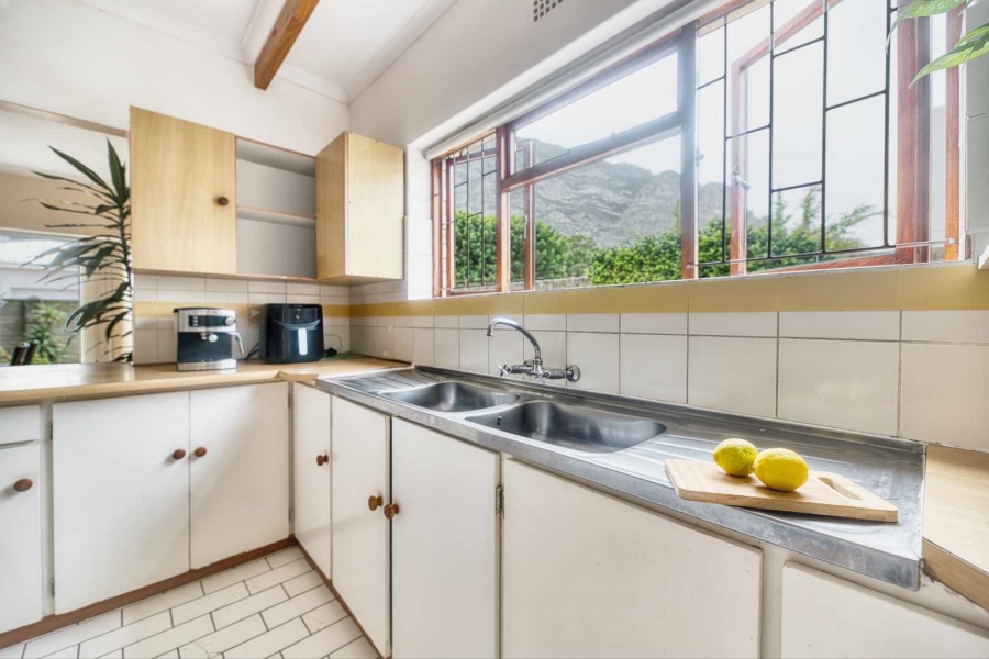 3 Bedroom Property for Sale in Voelklip Western Cape